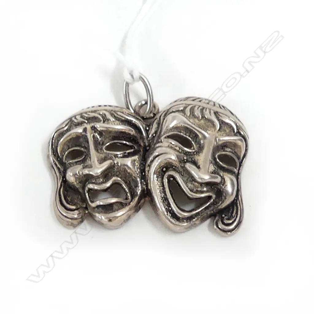 SILVER THEATRE MASK PENDANT Image 1++