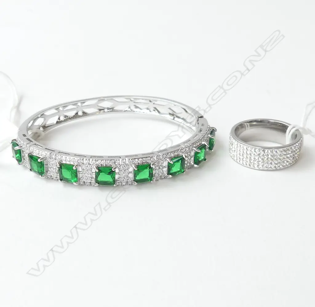 DECO STYLE CUFF BRACELET & DIAMANTE BAND, SIZE S Image 1++