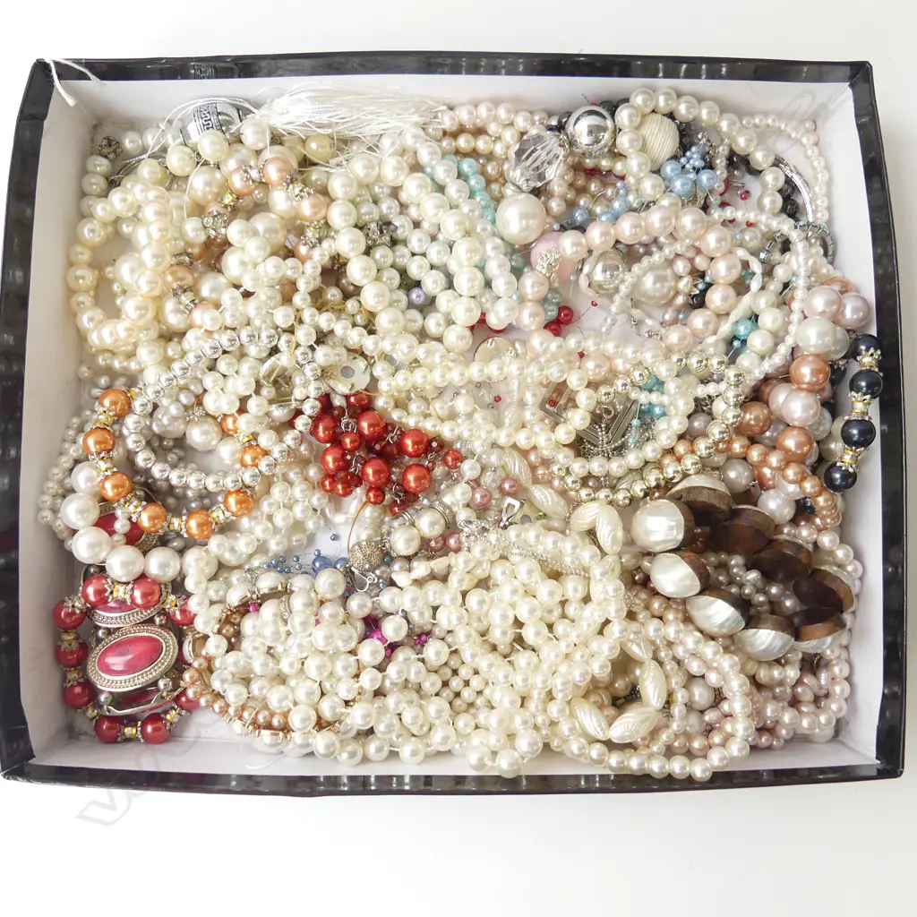 COSTUME PEARL JEWELLERY Image 1++