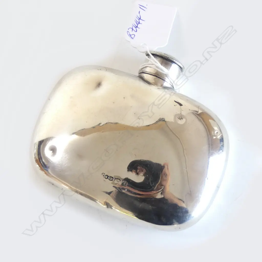 SILVER PLATE HIPFLASK SCREW LID Image 1++