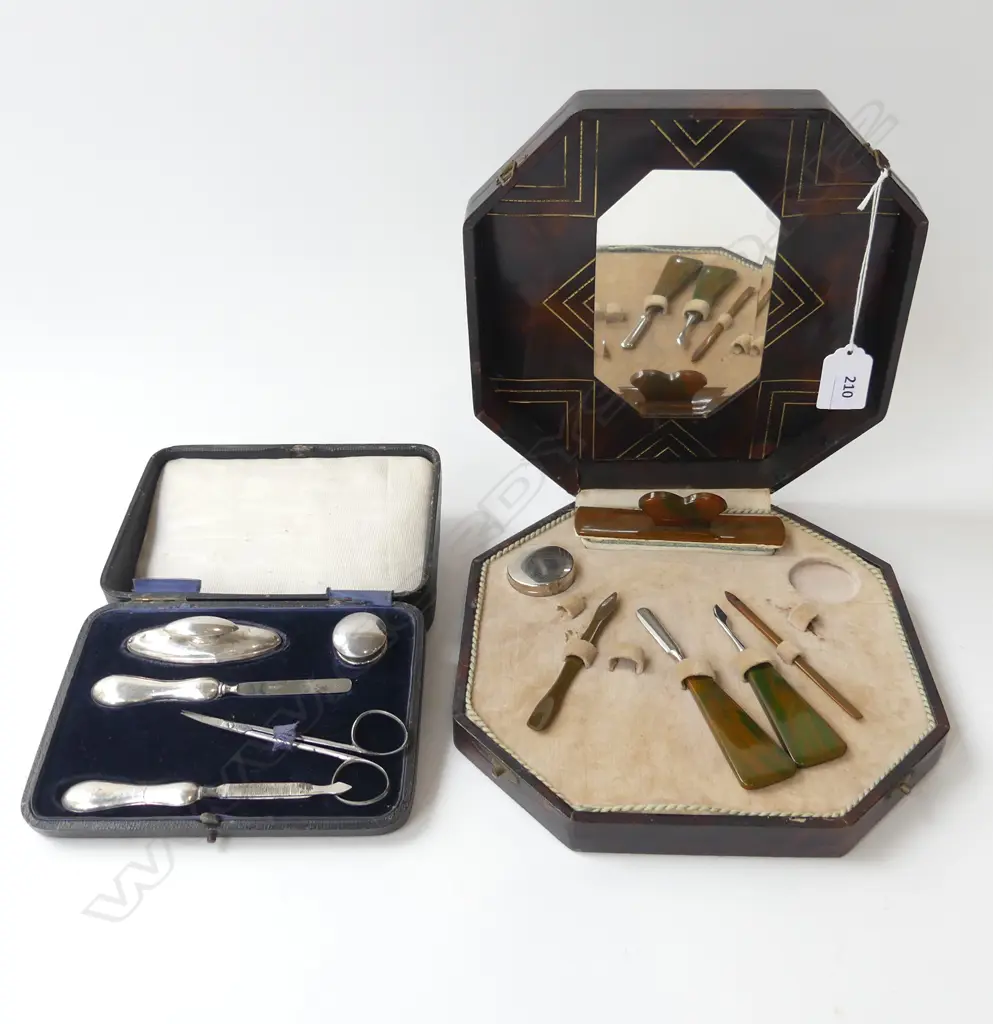 2 MANICURE SETS - STG & OCTAGONAL DECO (INCOMPLETE) Image 1++