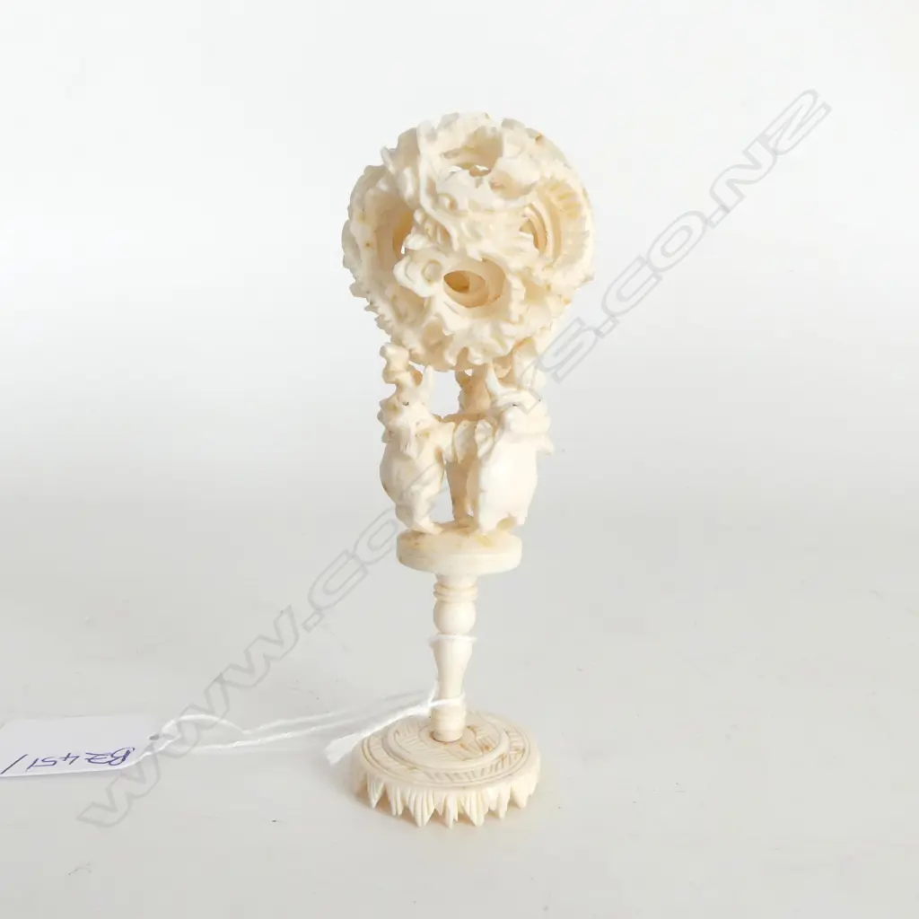 IVORY PUZZLE BALL H.115mm Image 1++