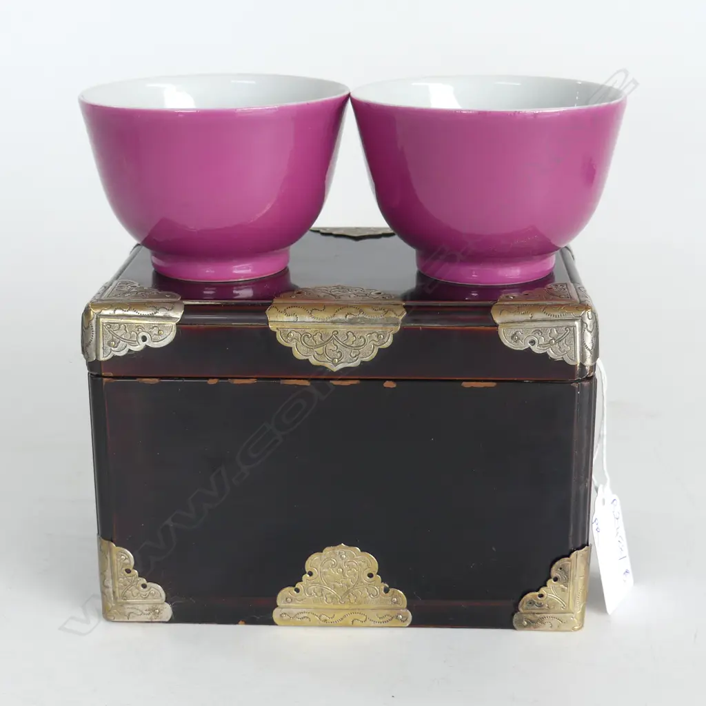 PR CHINESE PINK TEA CUPS IN LACQUER BOX W.145mm Image 1++