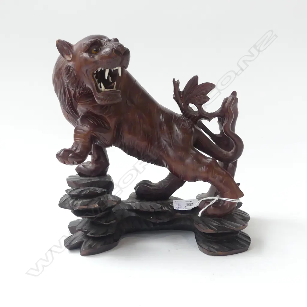 ORIENTAL CARVED WOODEN TIGER SOME DAMAGE H.195mm Image 1++