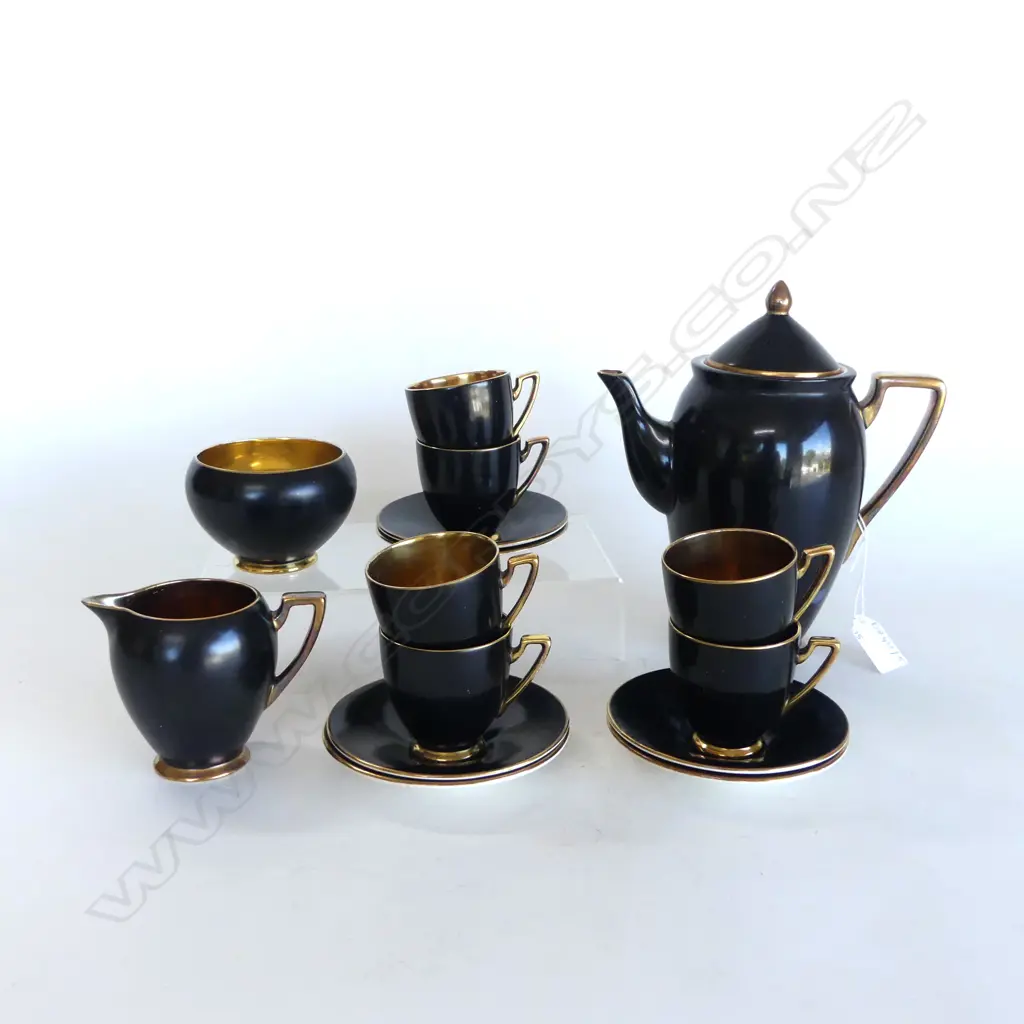 15 PCE BLACK & GOLD CARLTON WARE DEMI TASSE SET; 6 C/S (1 AF) SUGAR, MILK & COFFEE POT (FINIAL REPAIRED) Image 1++
