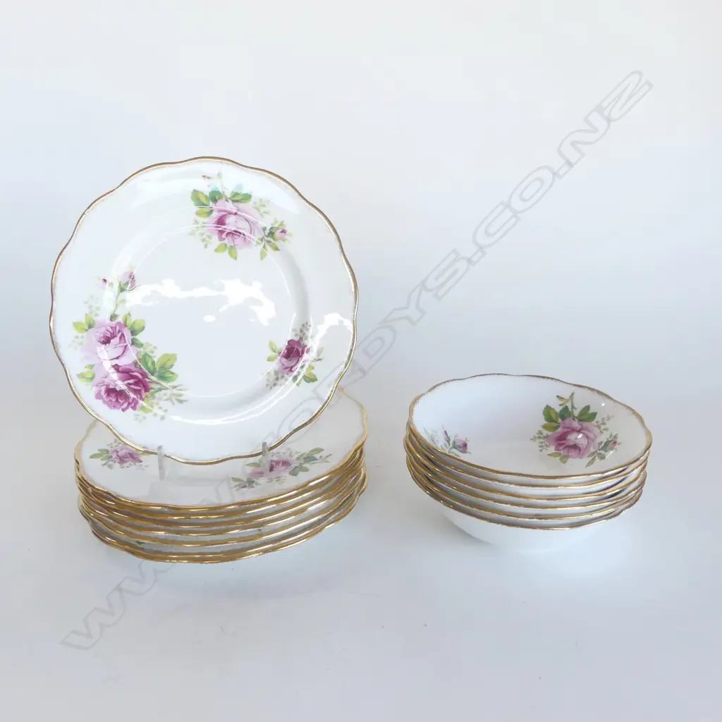 8 ROYAL ALBERT AMERICAN BEAUTY LUNCHEON PLATES 205mm dia + 6 BOWLS 160mm dia Image 1++