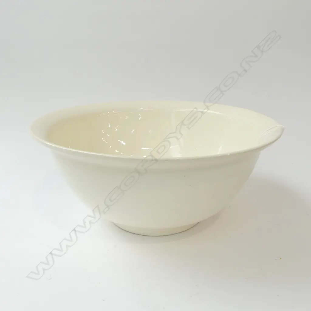 CROWN LYNN WHITE GLAZED MIXING BOWL 320mm dia Image 1++