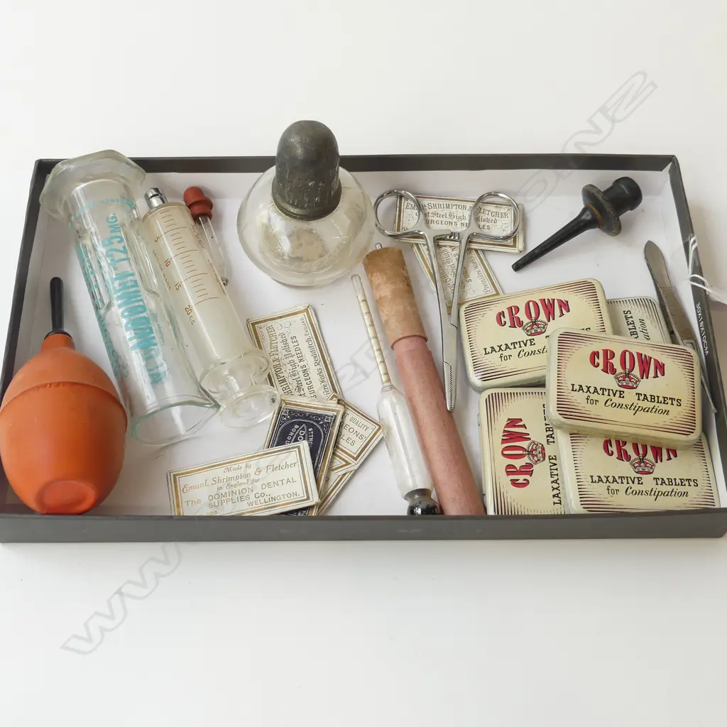 TRAY OF MEDICAL AND PHARMACEUTICAL COLLECTABLES – THERMOMETERS, BURNER, SYRINGE, SURGICAL NEEDLES, TINS ETC Image 1++