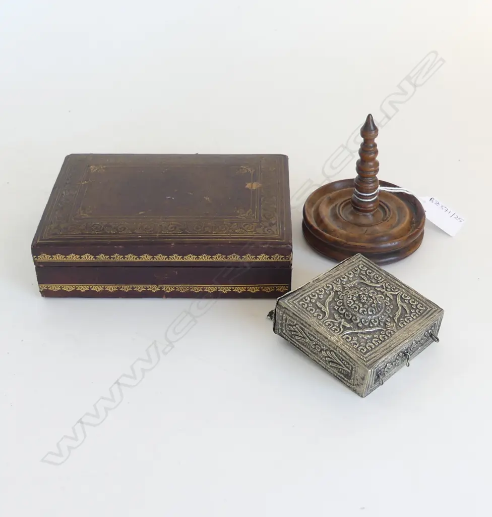 ANTIQUE WOODEN RING STAND 85mm dia, LEATHER BOX W.165mm, ETHNIC METAL CONTAINER W.70mm Image 1++