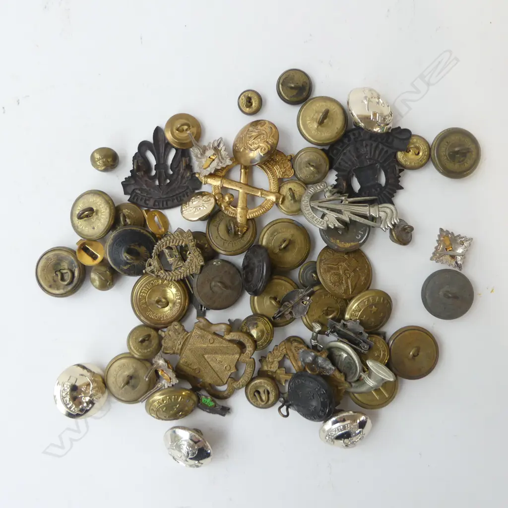 ASST. MILITARY BADGES & BUTTONS ETC Image 1++