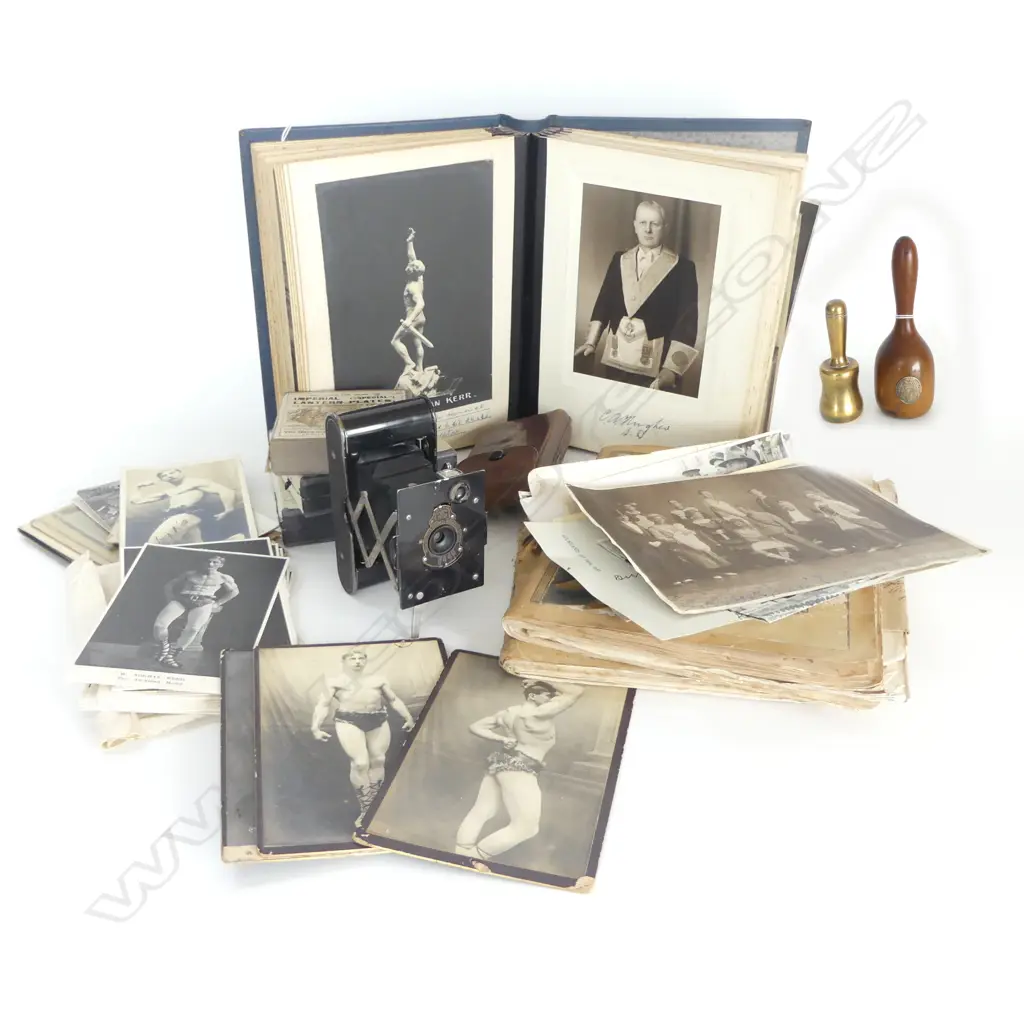 ARCHIVAL COLLECTION RELATING TO NAVALMAN WILLIAM NORMAN KERR INCL DIARIES, PHOTOS, TROPHIES, CAMERA ETC Image 1++