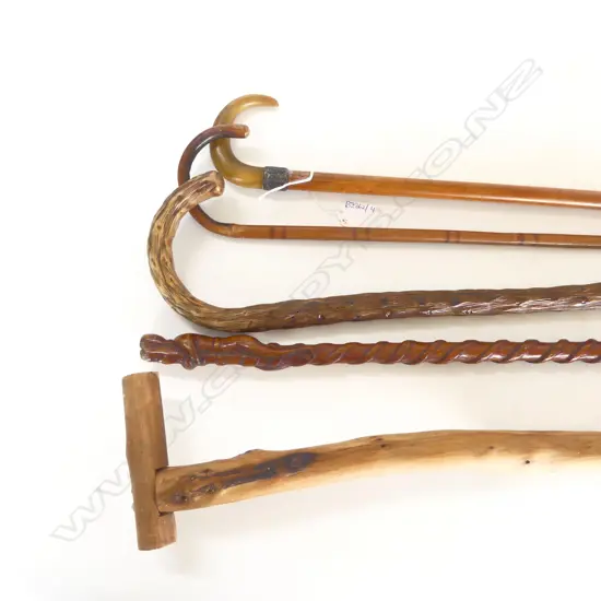 5 WOODEN WALKING STICKS 1 w. STG BAND L.970mm