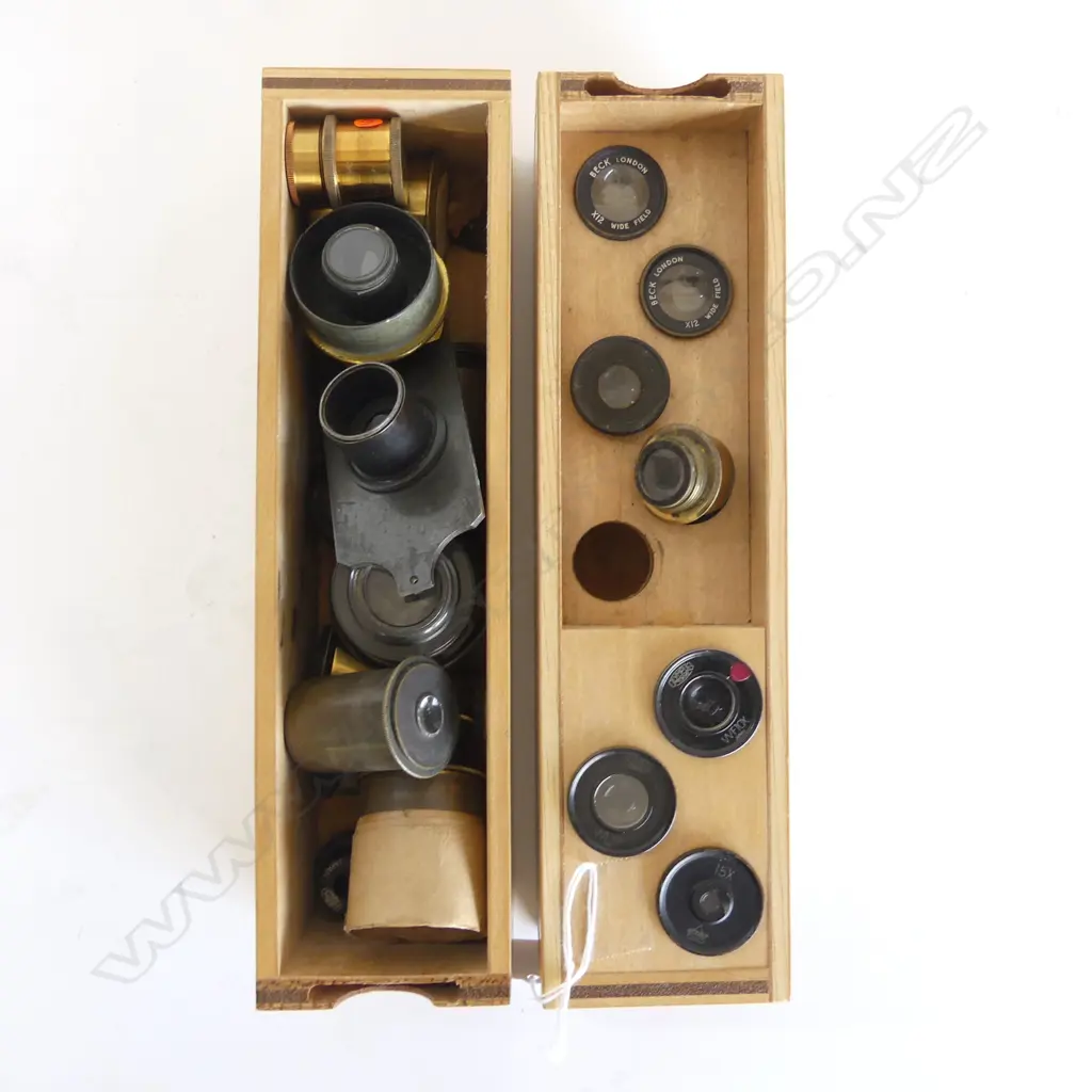 COLLECTION MICROSCOPE LENSES IN WOODEN BOXES (2 boxes) Image 1++