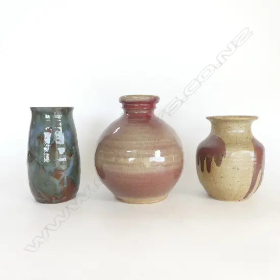 3 STUDIO POTTERY VASES H.235mm