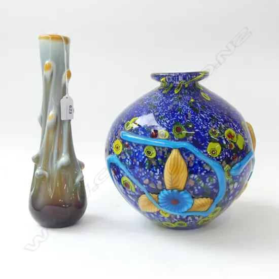 2 ART GLASS VASES; RUSSIAN H.285mm & MURANO STYLE H.230mm
