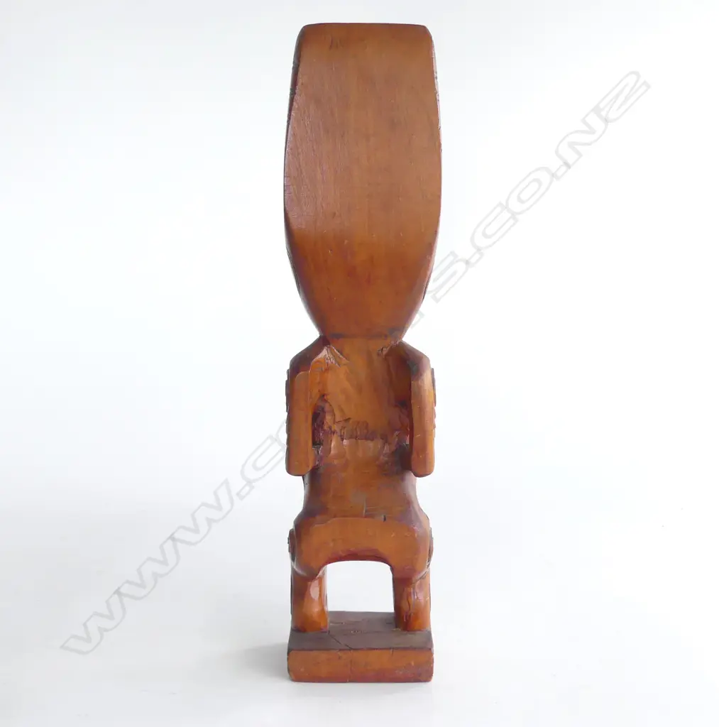 MAORI CARVED TEKOTEKO paua shell eyes mid/late 20thC. H.310mm. Image 1++