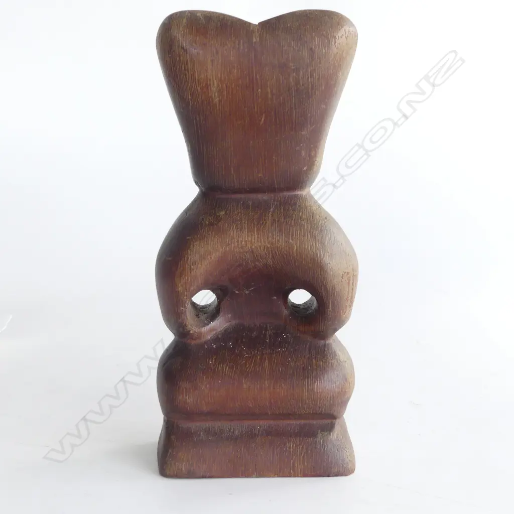 MAORI CARVED & EBONISED TEKOTEKO paua shell eyes mid/late 20thC. H.205mm. Collected U.S.A. c1990's Image 1++