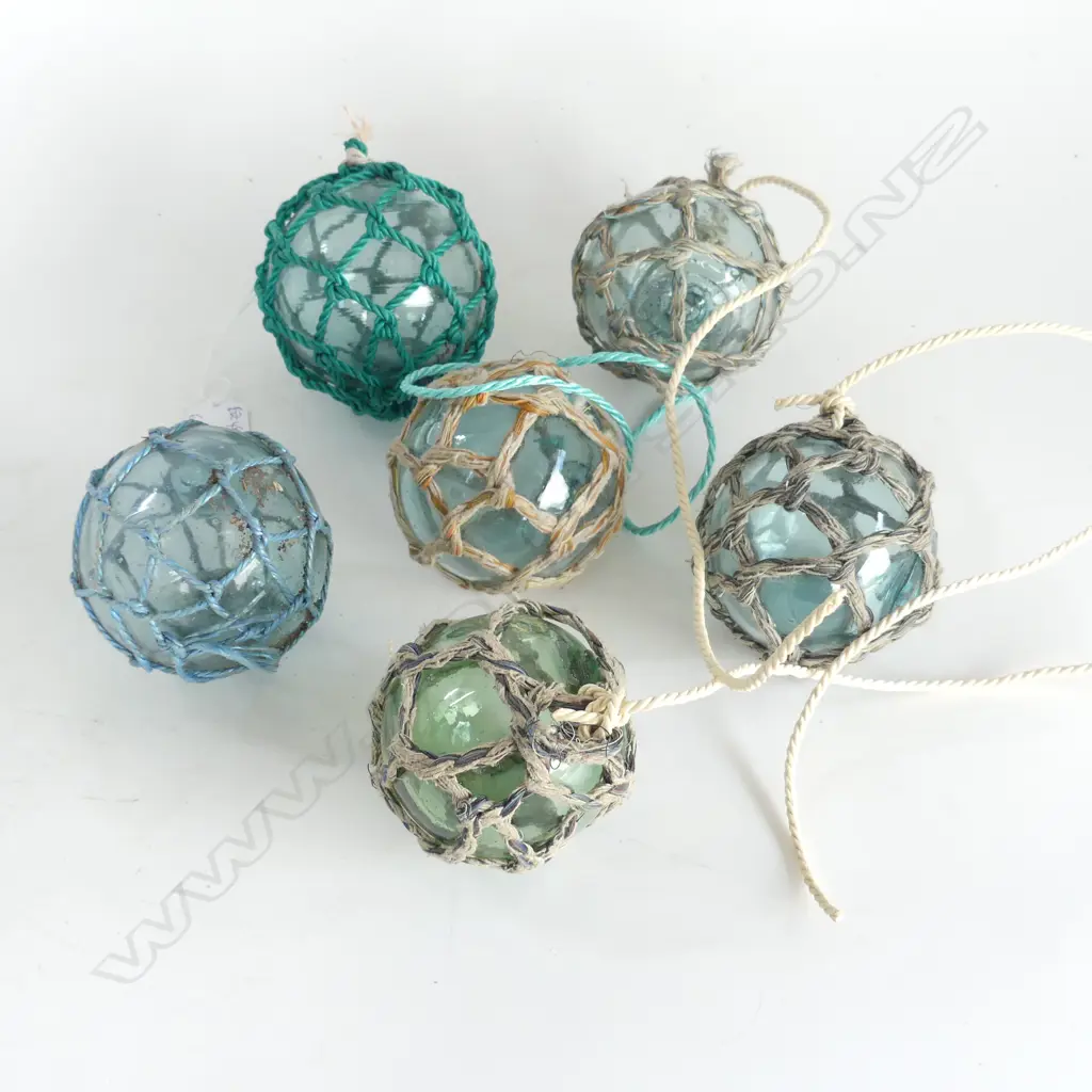 6 GLASS FISHING FLOATS 100mm dia Image 1++