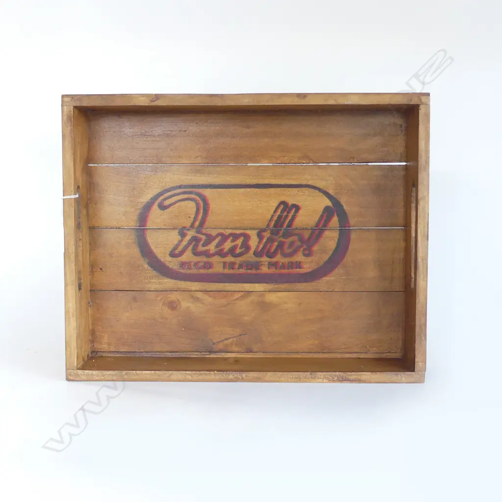 WOODEN TRAY w. FUN HO STENCIL 440x350mm Image 1++