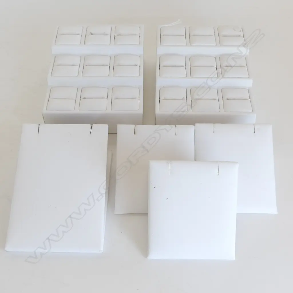 ASST. WHITE JEWELLERY DISPLAYS Image 1++