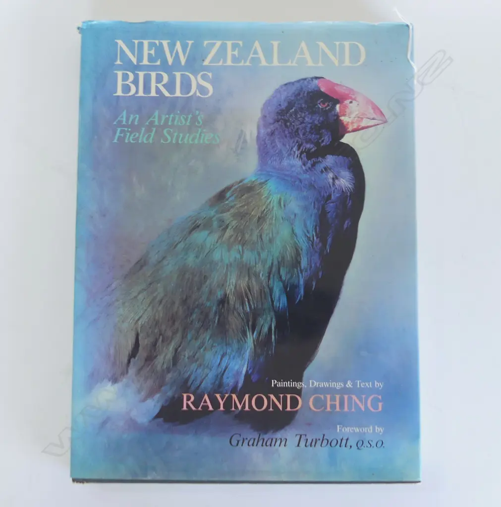 BOOK; RAYMOND CHING NZ BIRDS 365x275mm Image 1++