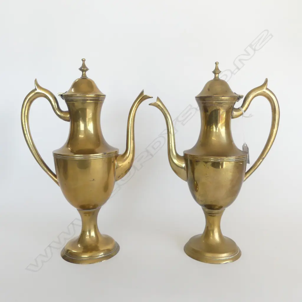 PR LARGE LIDDED BRASS COFFEE POTS Image 1++