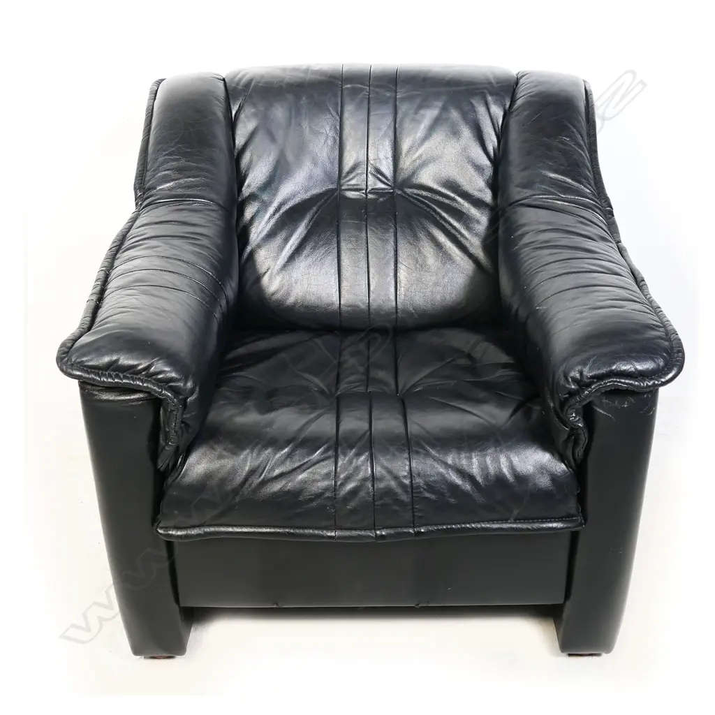 DESIGNER BLACK LEATHER ARMCHAIR 800x900x800mm Image 1++