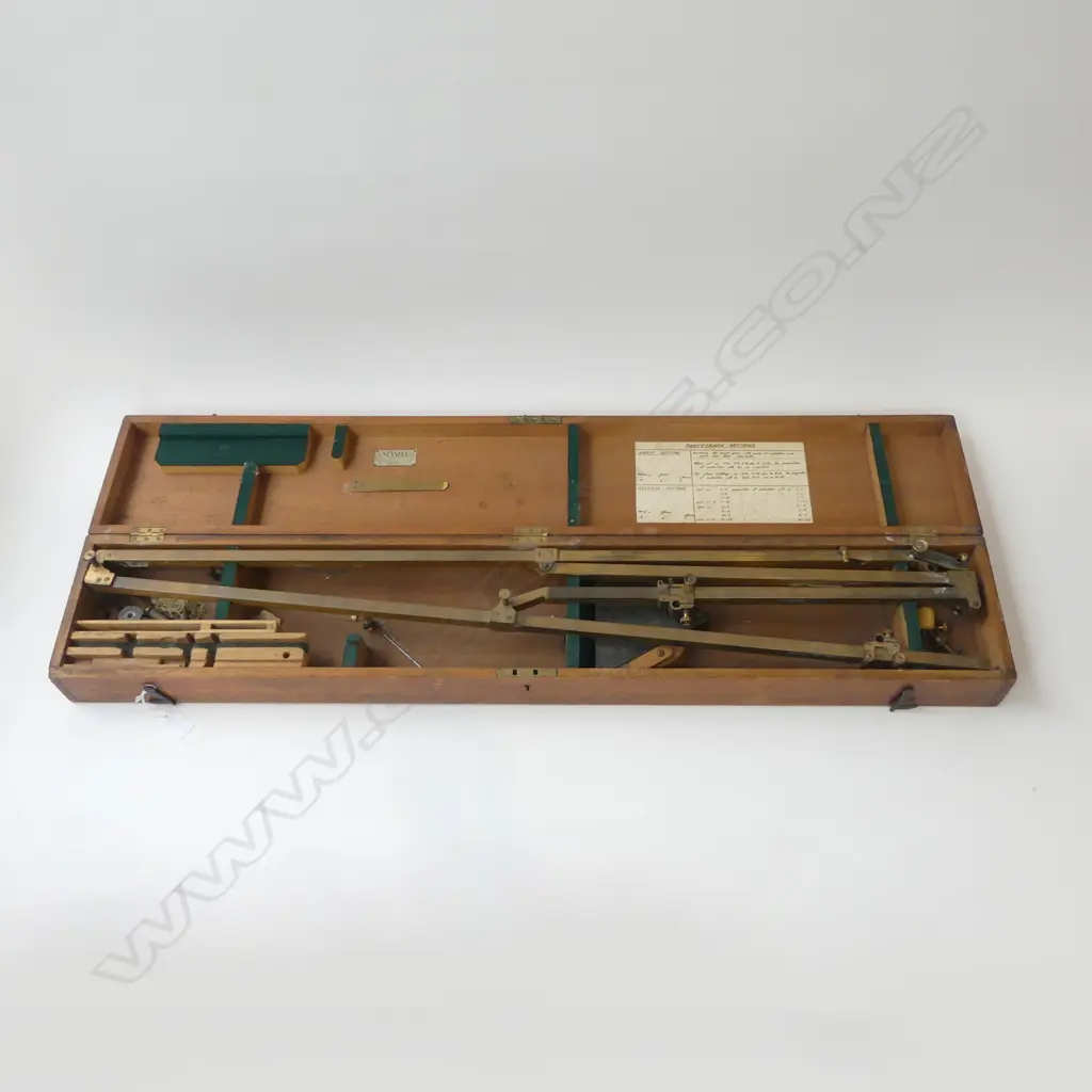 VINTAGE STANLEY PANTOGRAPH, CASED L.1000mm Image 1++