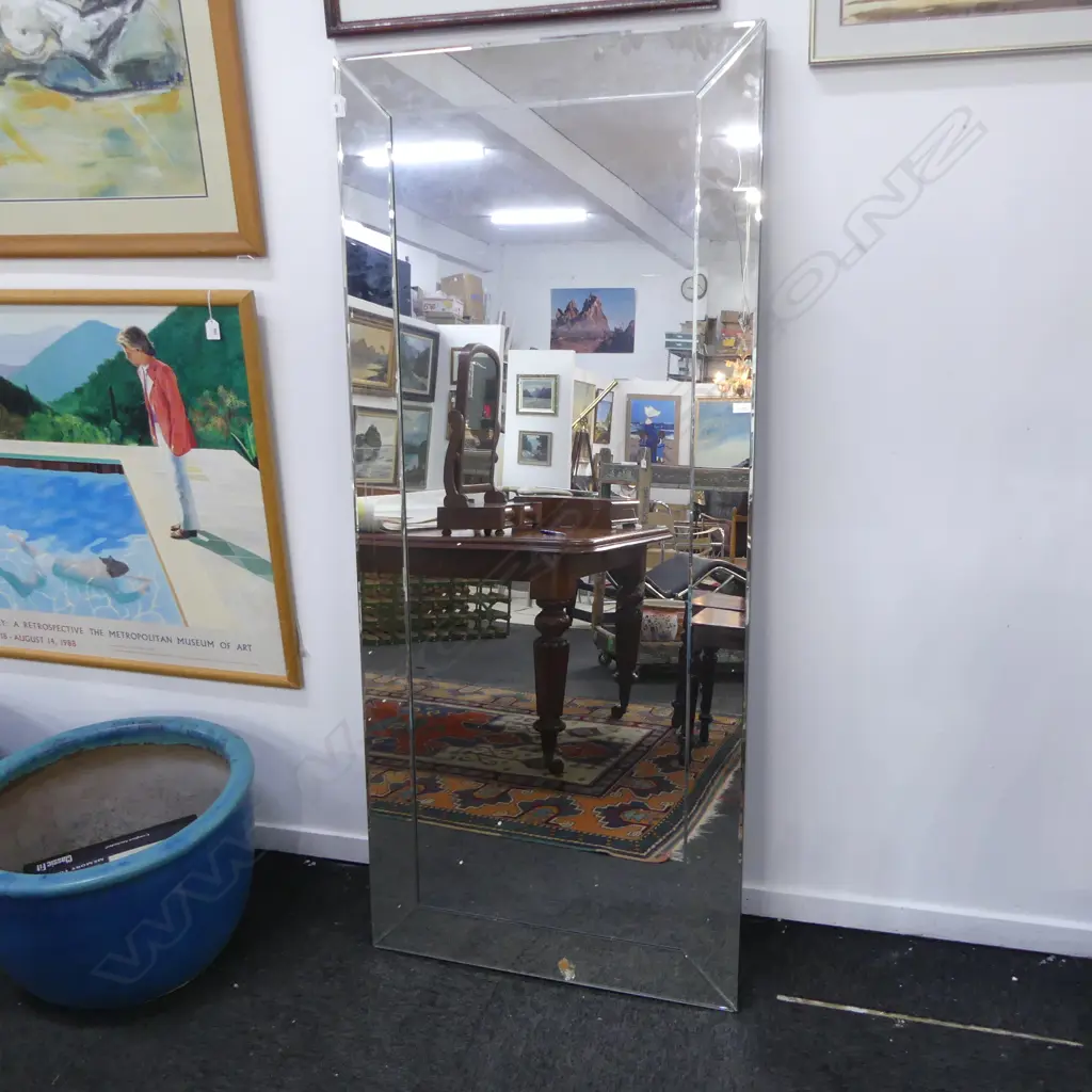 LG MODERN DRESSING MIRROR 1600x700mm Image 1++