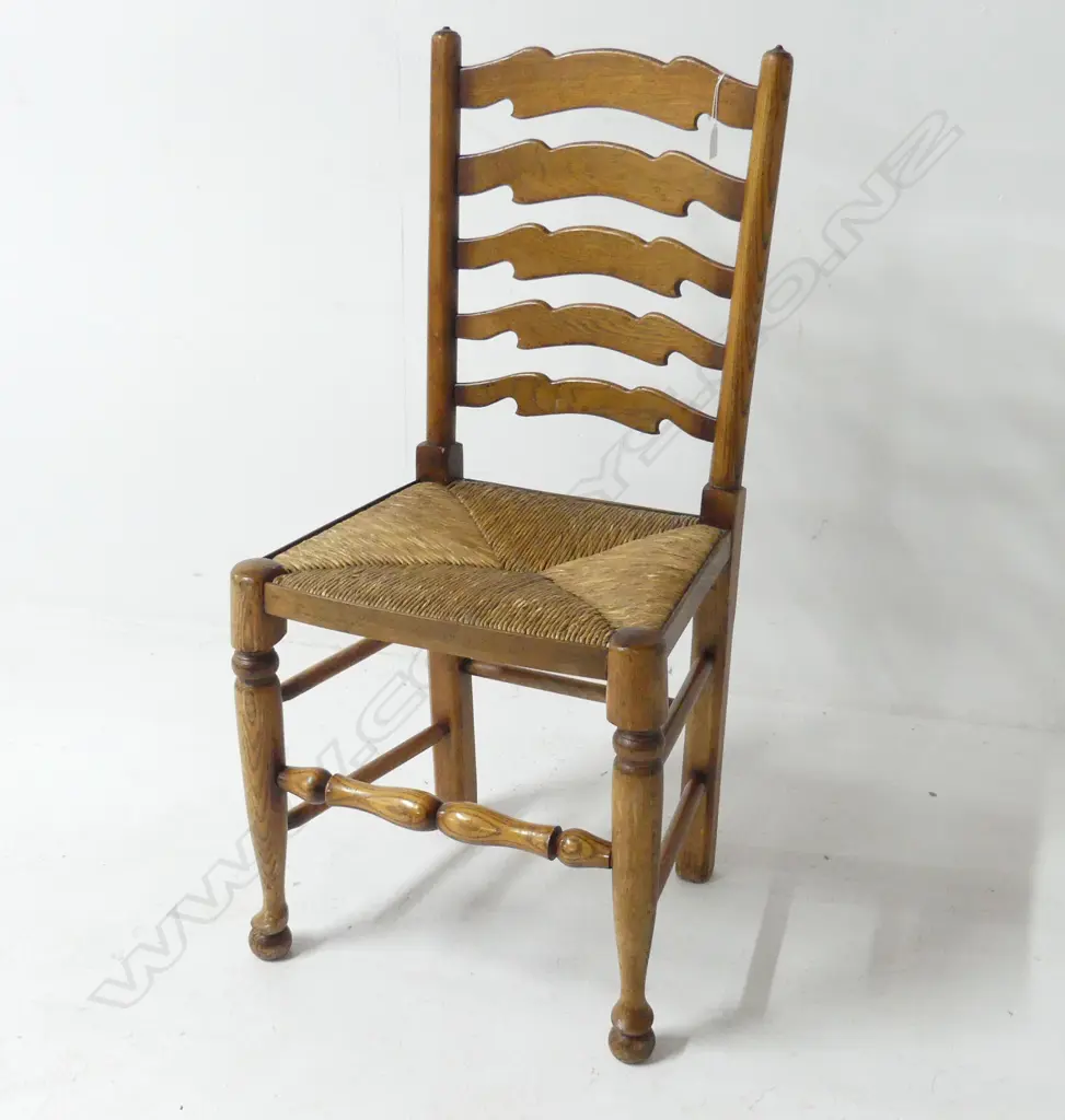 20thC OAK TRADITIONAL LADDER BACK CHAIR W RUSH SEAT Image 1++