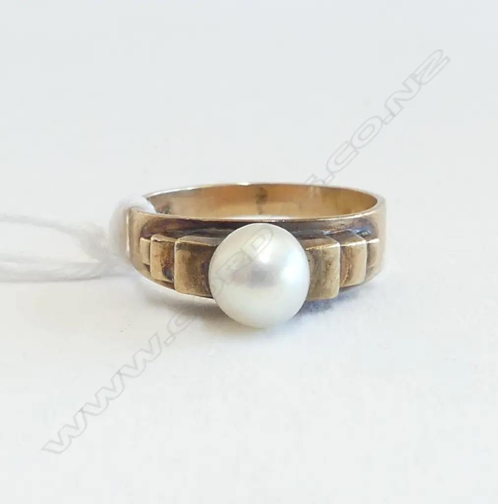 VINTAGE ART DECO 9ct & CULTURED PEARL RING 3.15gms Image 1++