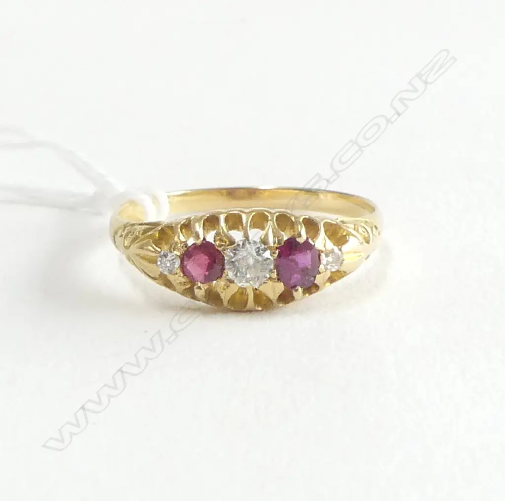 18ct GOLD early 20thC 1RUBY & DIAMOND BRIDGE RING coronet mount 3.13gms Image 1++