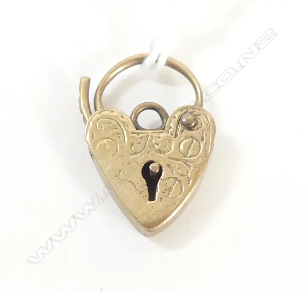 9CT GOLD PADLOCK CLASP 2gm Image 1++