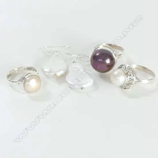 3 PEARL RINGS + PR EARRINGS