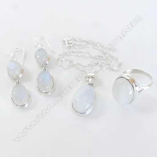 STG & MOONSTONE SUITE: RING, PENDANT, PR EARRINGS