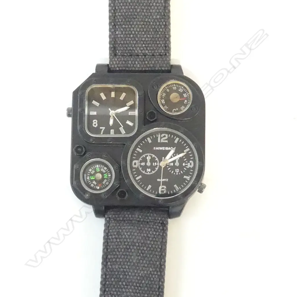 EXPLORER/ ADVENTURE WATCH, DUAL TIME, COMPASS & TEMP GAUGE Image 1++