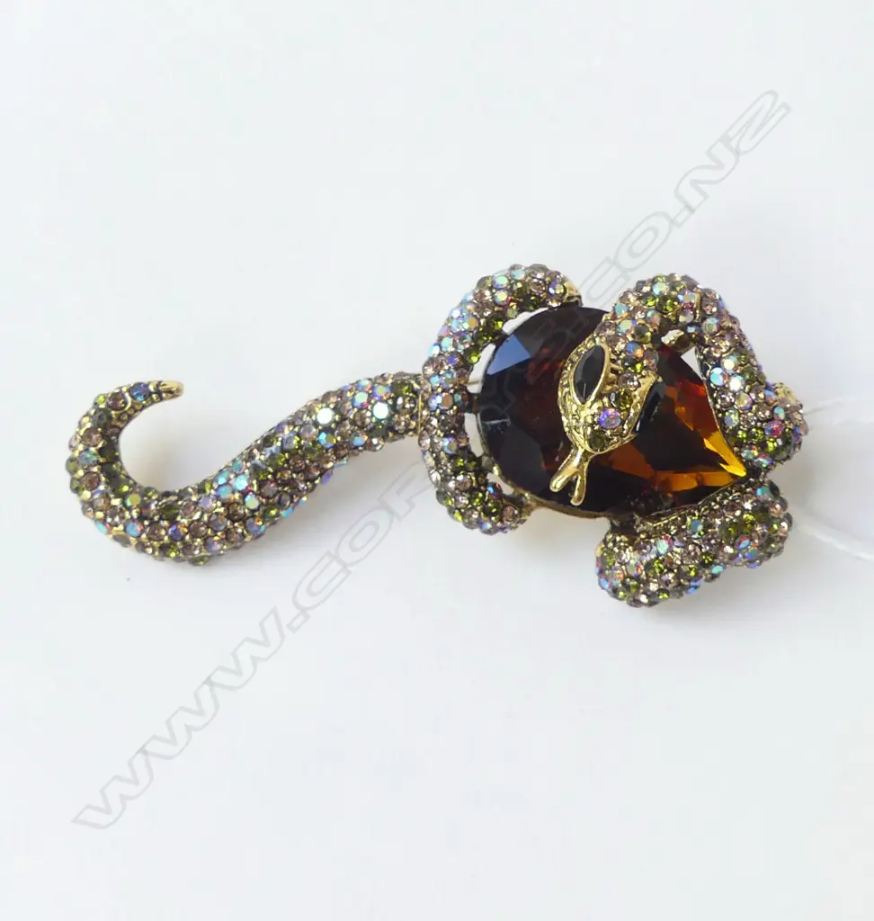 LG DIAMANTE SNAKE BROOCH/PENDANT Image 1++