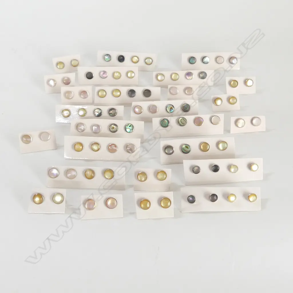 STG SILVER MOUNTED SHELL EAR STUDS (NEW OLD STOCK) Image 1++