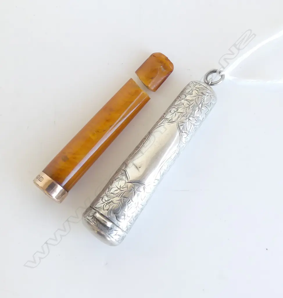 SILVER ENGRAVED EDWARDIAN CIGARETTE HOLDER CASE W broken holder w 9ct band Image 1++