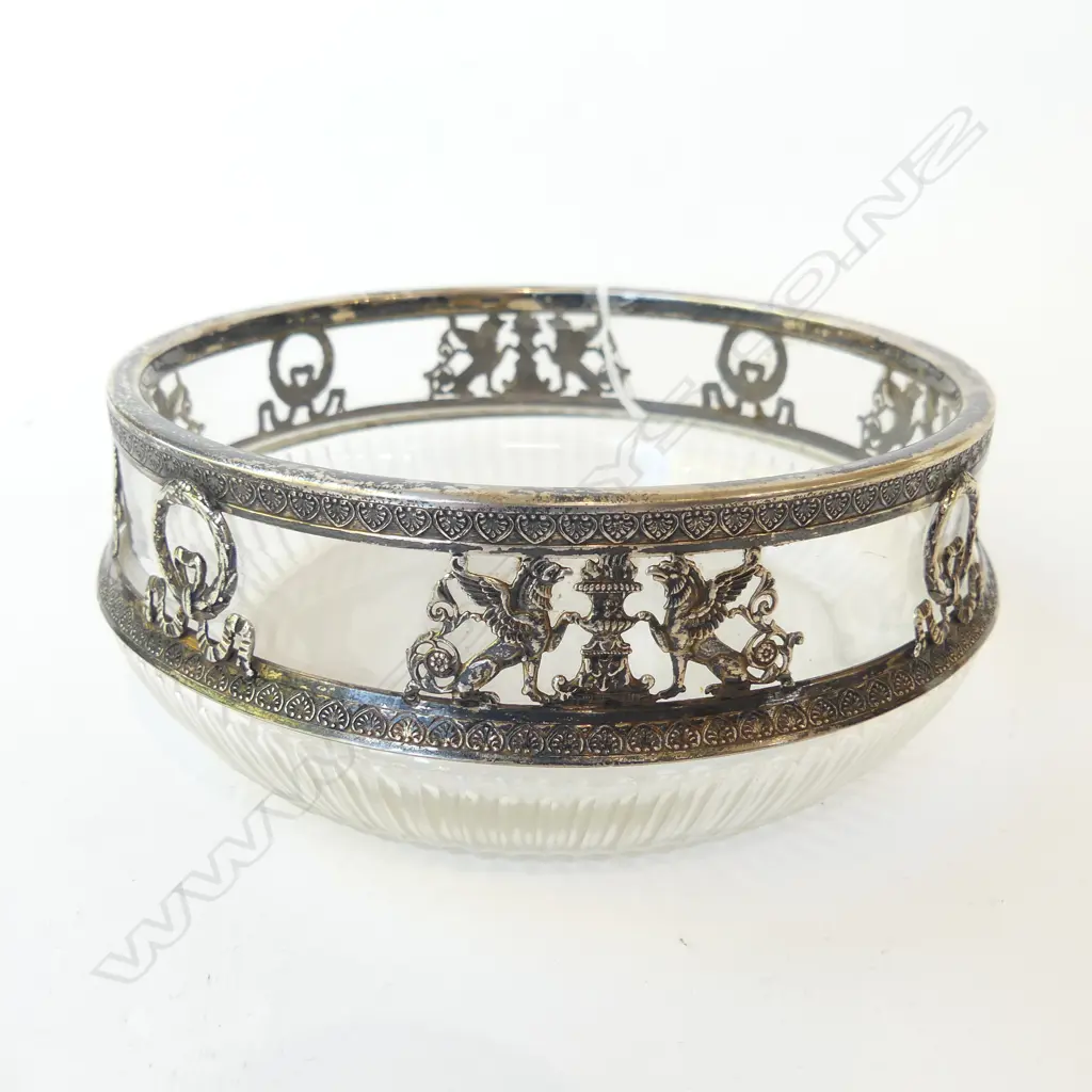 CRYSTAL BOWL w. 800 SILVER TRIM 180mm dia Image 1++
