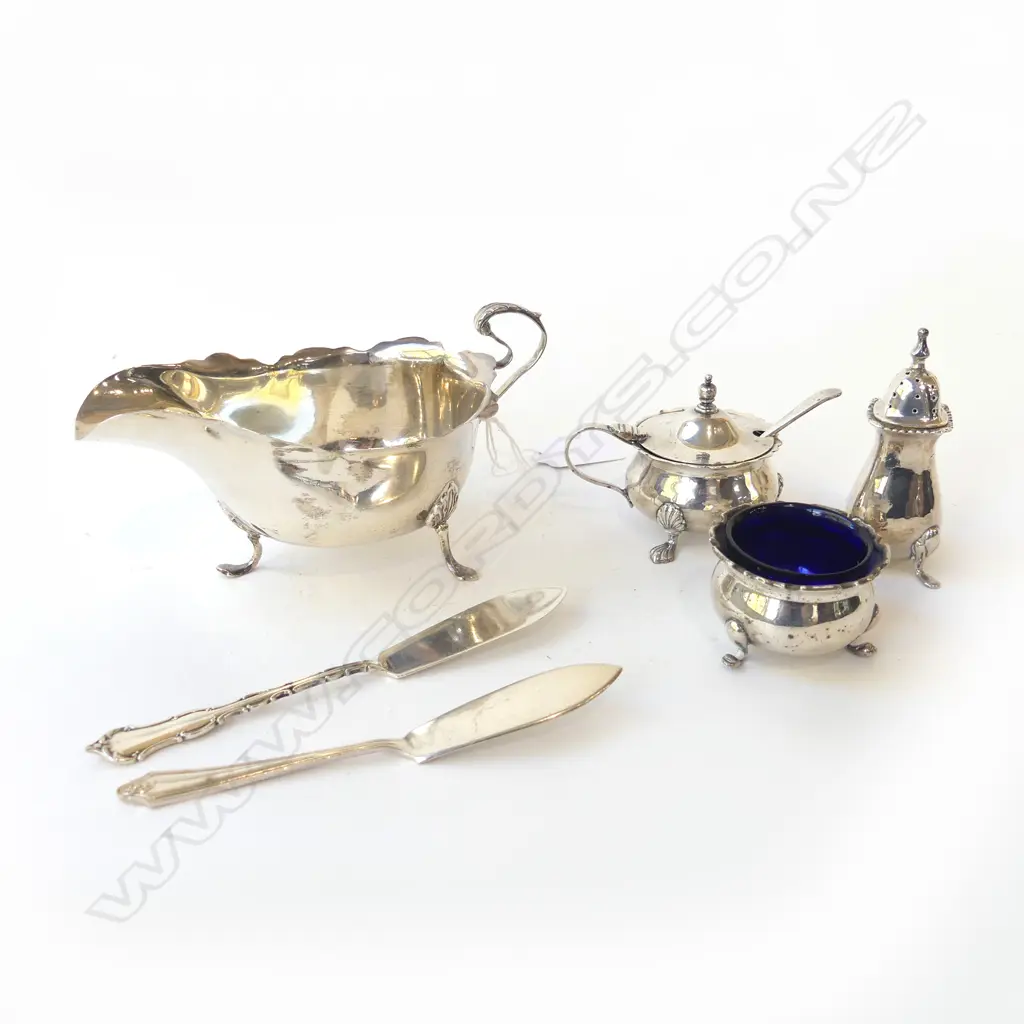 STG SILVER CREAM JUG, SHEFFIELD 1924 + 3 CONDIMENTS & 2 KNIVES 239gms Image 1++