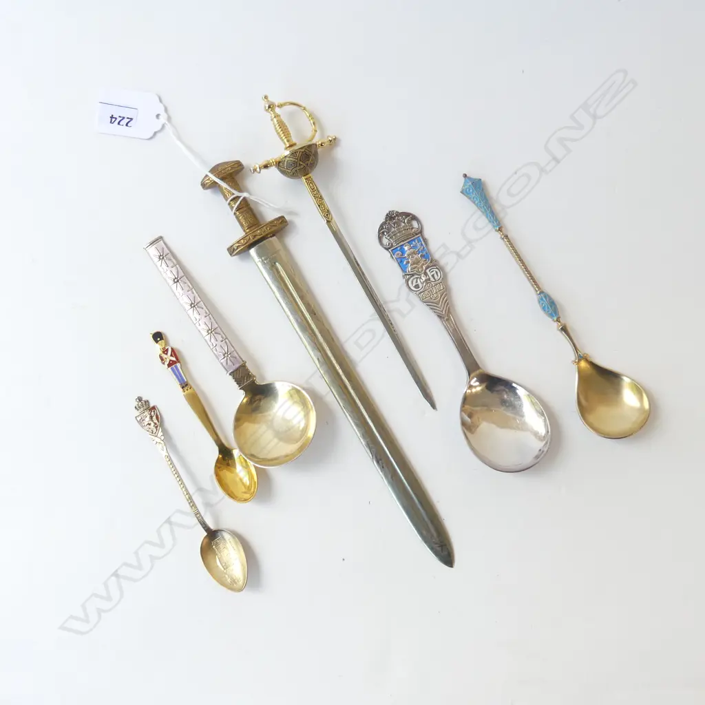 5 CONTINENTAL SILVER SPOONS 116gms + 2 SWORDS L.235mm Image 1++