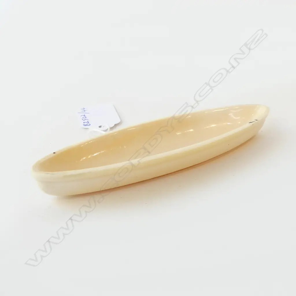 QUALITY CARVED OLD IVORY CANOE (TRINKET DISH ) L.130MM Image 1++