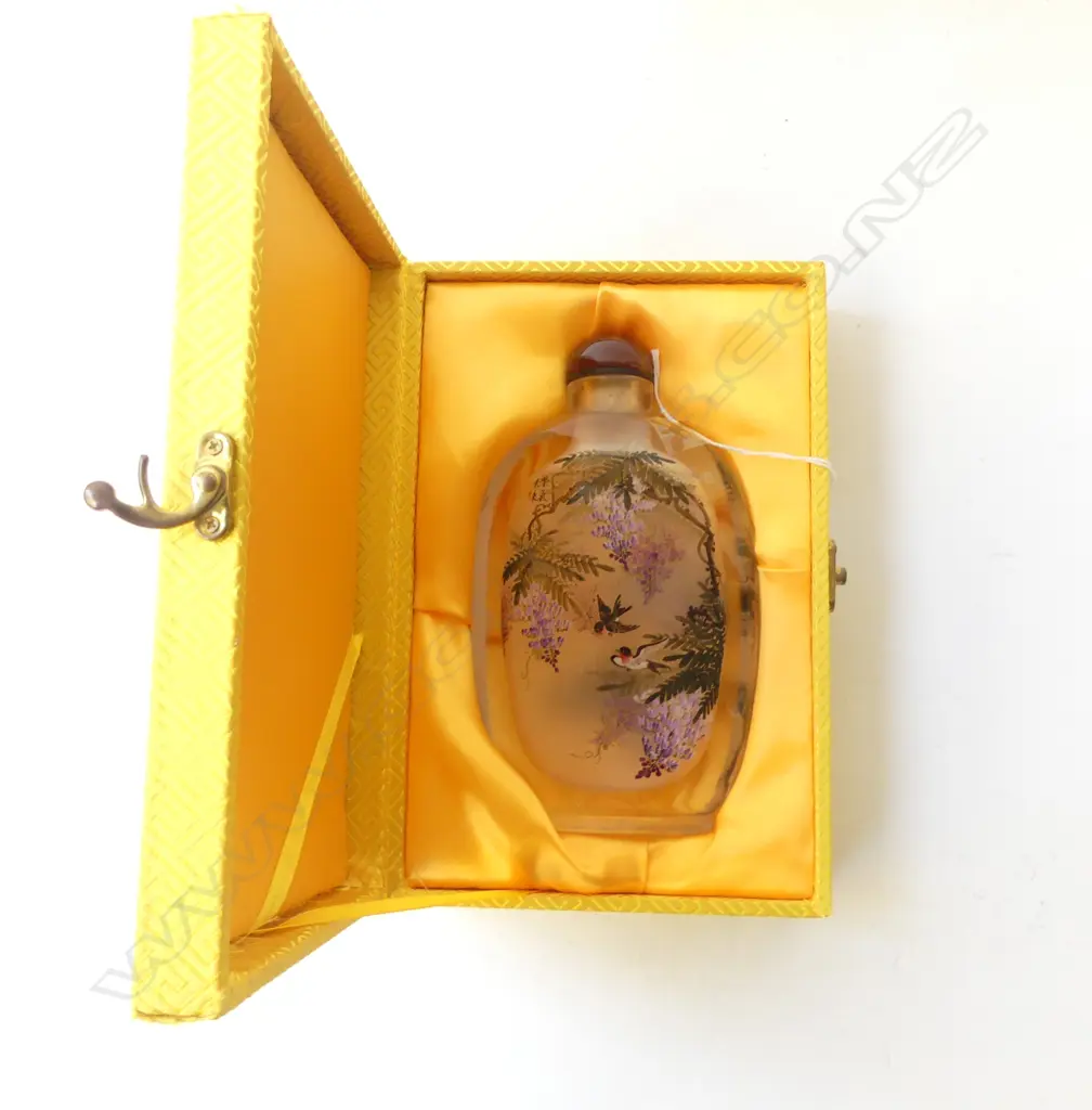 CHINESE REVERSE PAINTED PERFUME BOTTLE H.190mm, CASED Image 1++