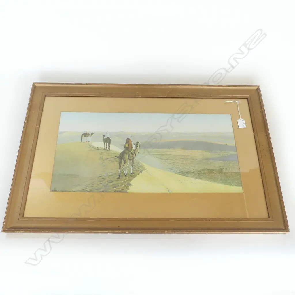 CLASSIC DESERT SCENE PRINT 1930S, NR 5050 ' AU MILIEU DES GRANDES DUNES' IN GOOD CONDITION ORIG GILT FRAME 285X570mm Image 1++
