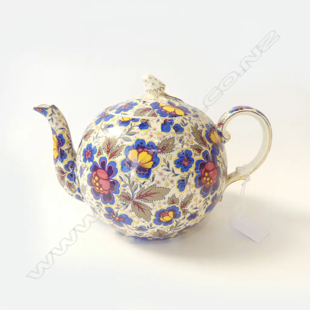 1930’S ROYAL WINTON “FLORETTE” CHINTZ TEAPOT IN “ELITE” SHAPE NB:EARLY STAPLE REPAIR TO LID L.23CM H.15CM Image 1++