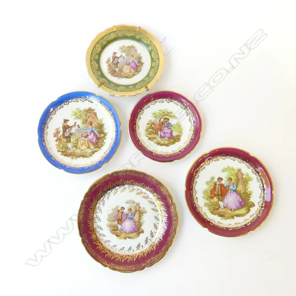FIVE LIMOGES FRANCE SMALL PLATES WITH ROMANTIC SCENES D.148M-115MM Image 1++