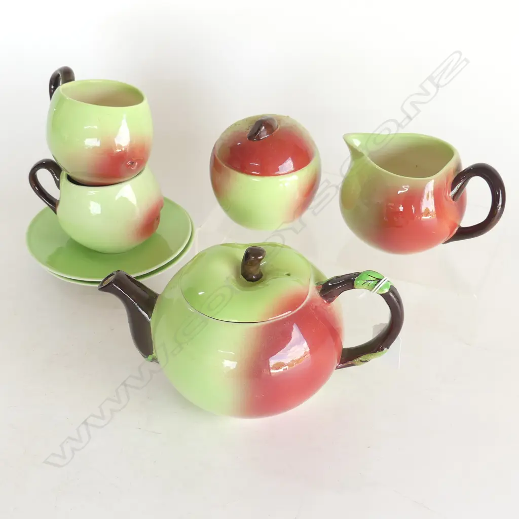 CALTONWARE APPLE TEASET TEA POT H130MM CREAM SUGAR & 2 C/SS Image 1++