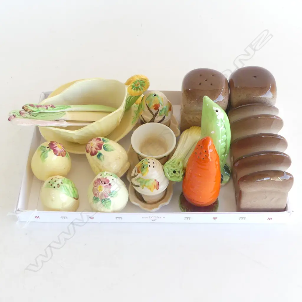 SMALL TRAY CARLTONWARE CONDIMENTS TOAST RACK ETC Image 1++