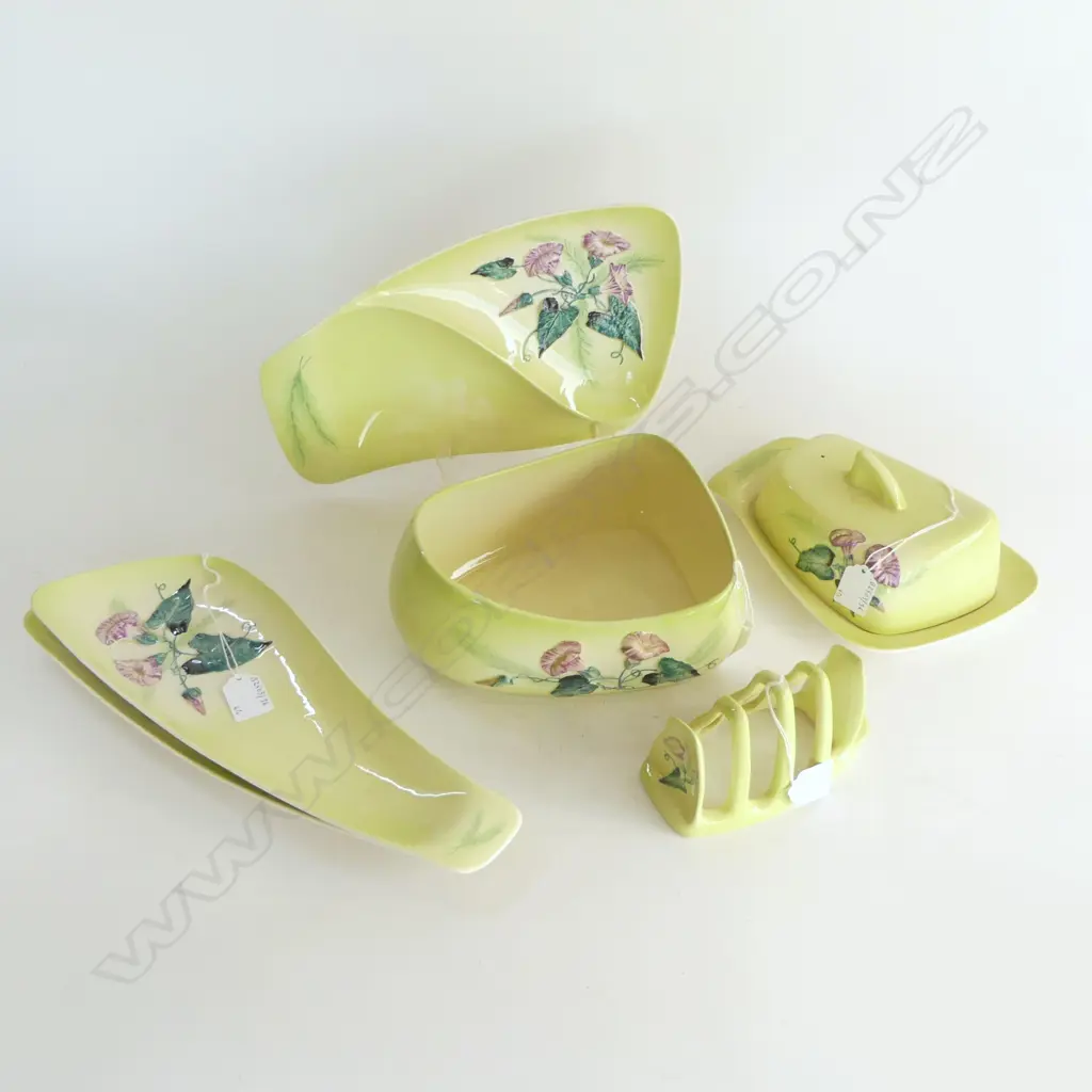 CARLTONWARE CONVOLULUS PAT BOWL DIA200MM LIDDED BUTTER DISH 210MM  3 LARGE DISHES L320MM & TOAST RACK H90MM Image 1++
